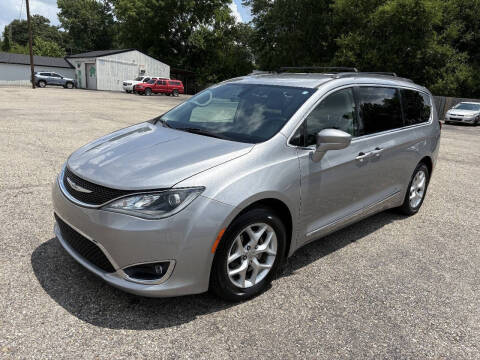 2017 Chrysler Pacifica Touring Plus