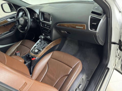 2017 Audi Q5 2.0T quattro Premium Plus