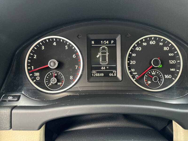 2011 Volkswagen Tiguan SEL 4Motion