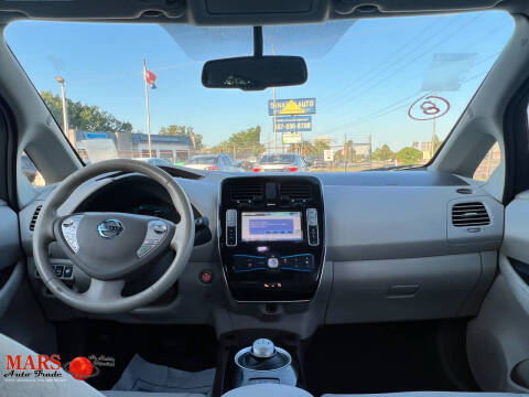 2015 Nissan LEAF SV