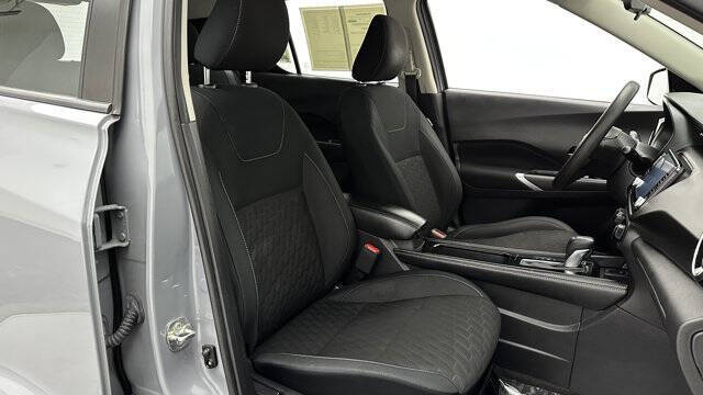 2022 Nissan Kicks SV