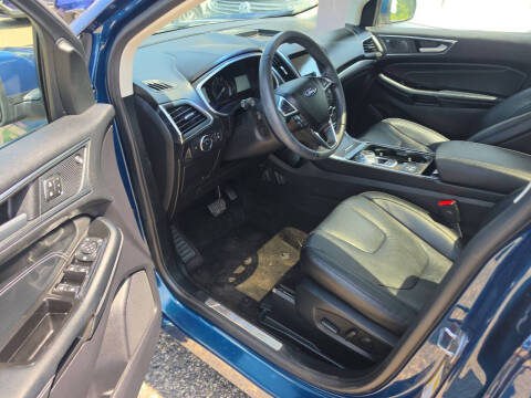 2020 Ford Edge Titanium