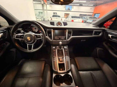 2015 Porsche Macan S