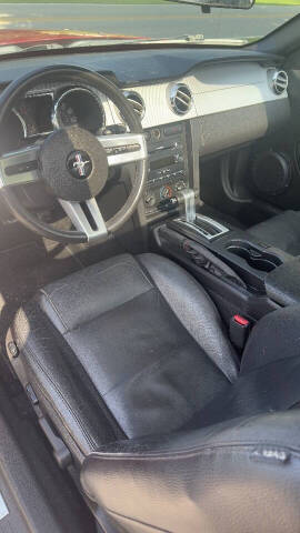 2009 Ford Mustang V6 Deluxe