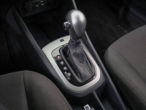 2016 Kia Rio 5-Door LX