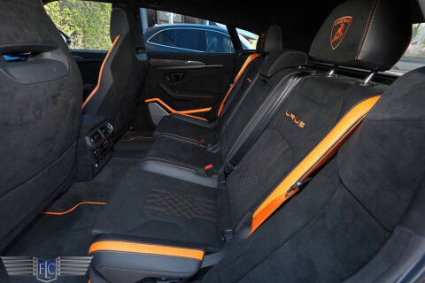 2024 Lamborghini Urus Performante