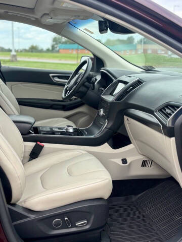 2019 Ford Edge Titanium