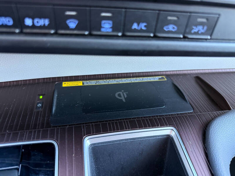 2024 Toyota Sienna LE 8-Passenger