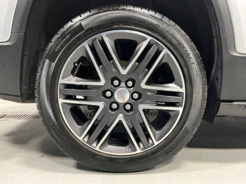 2017 GMC Acadia SLE-2