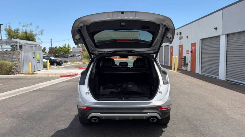2019 Lincoln MKC Select