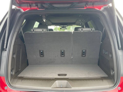 2025 GMC Yukon Elevation