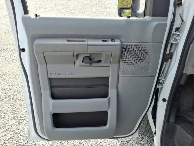 2023 Ford E-Series