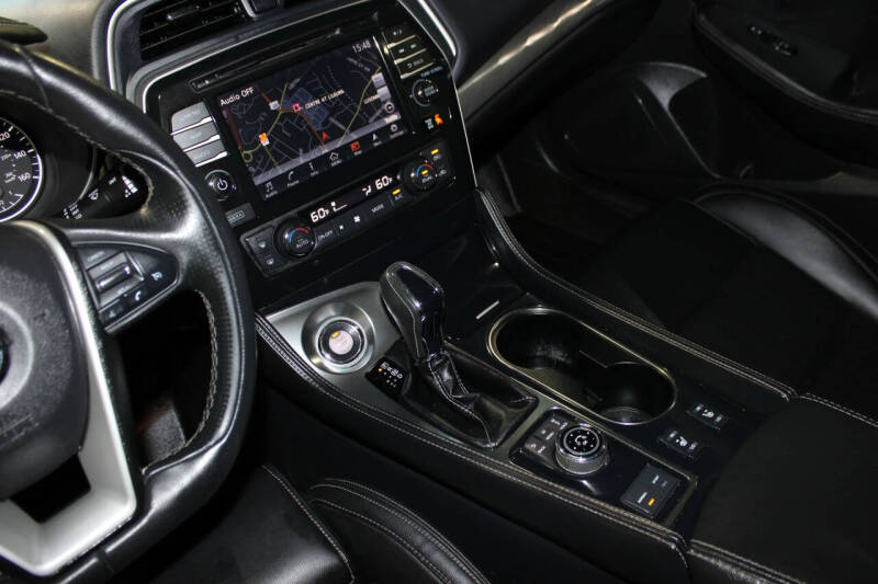 2017 Nissan Maxima