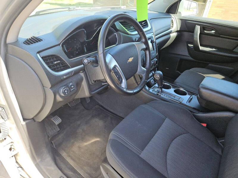 2017 Chevrolet Traverse LT