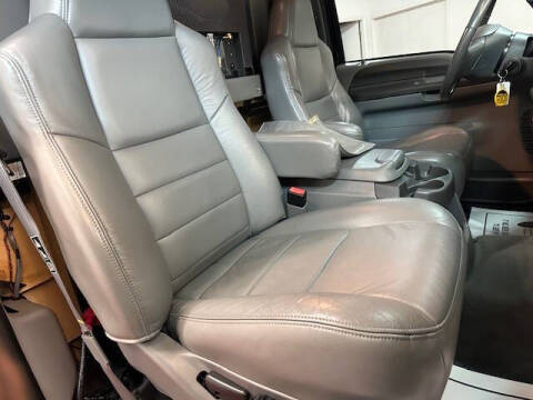 2003 Ford Excursion XLT