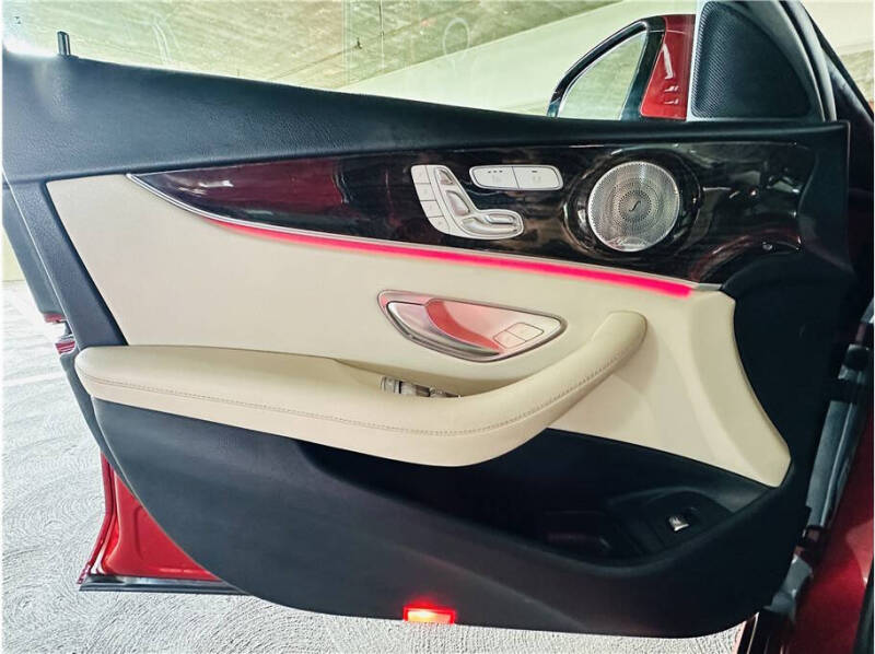 2019 Mercedes-Benz E-Class E 300