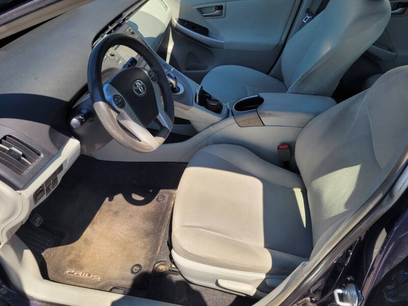 2014 Toyota Prius Two