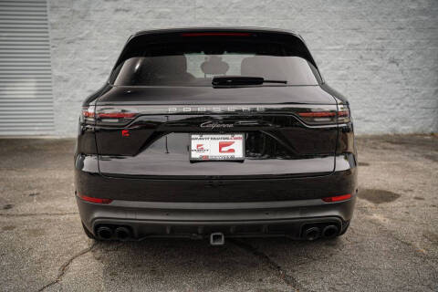 2022 Porsche Cayenne Platinum Edition