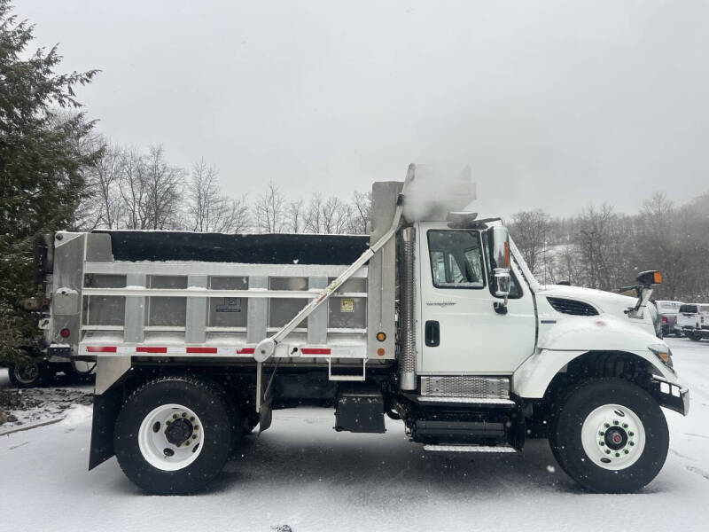 2011 International WorkStar 7400