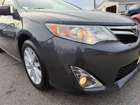 2012 Toyota Camry Hybrid XLE