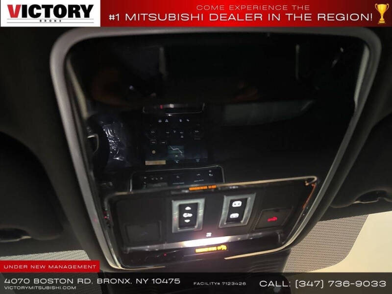 2022 Land Rover Range Rover Velar P250 R-Dynamic S