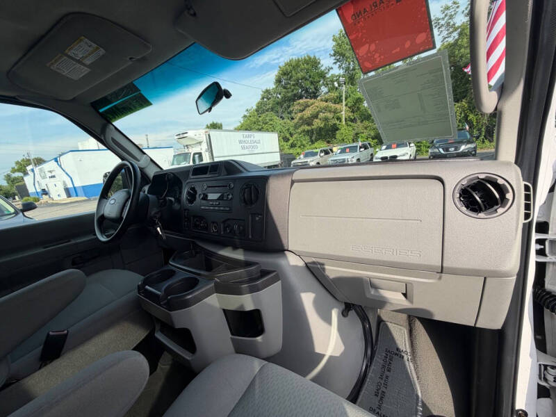 2010 Ford E-Series E-350 SD XL