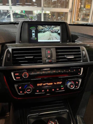 2018 BMW 3 Series 330i xDrive