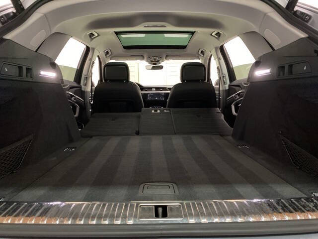 2023 Audi e-tron quattro Premium Plus