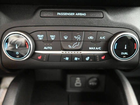 2026 Ford Escape Hybrid ST-Line Select