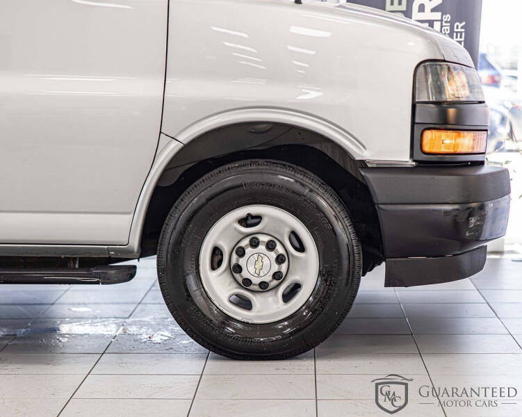 2022 Chevrolet Express 2500