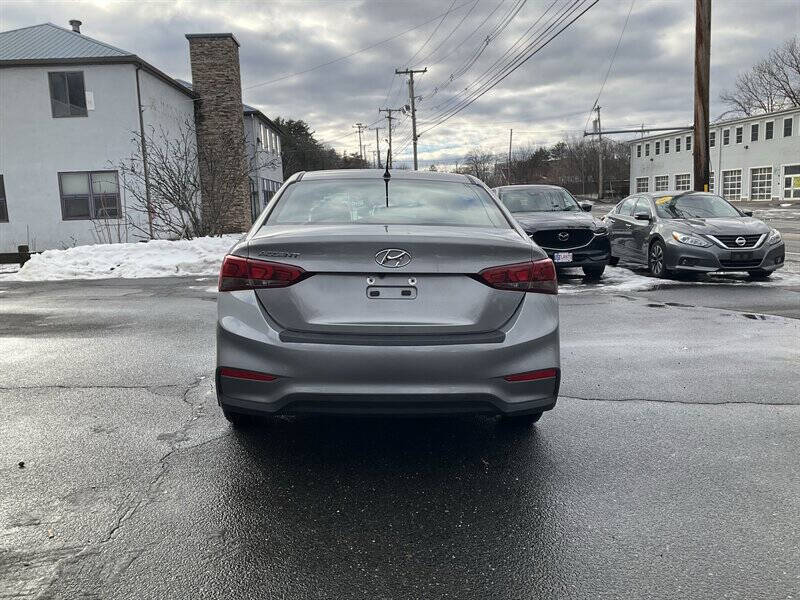 2021 Hyundai Accent SE