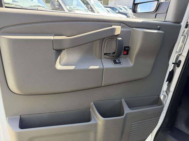 2024 Chevrolet Express 2500