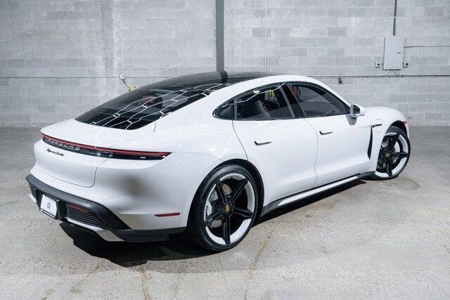 2021 Porsche Taycan Turbo