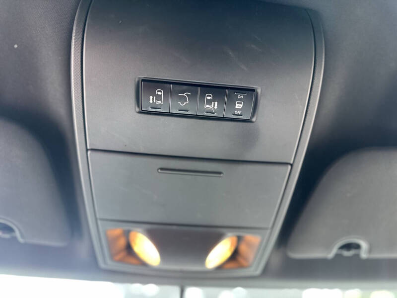 2018 Dodge Grand Caravan SXT - Photo 18