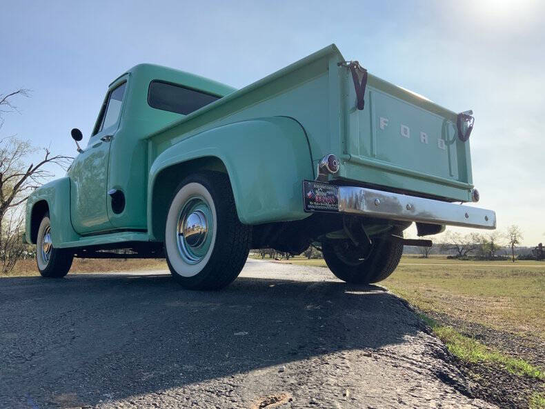1954 Ford F-100