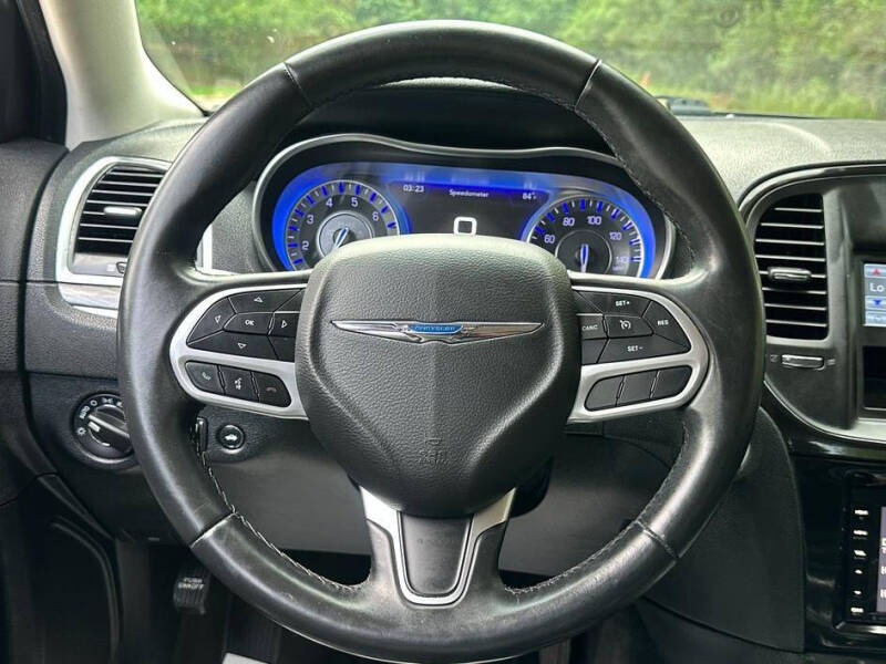 2018 Chrysler 300