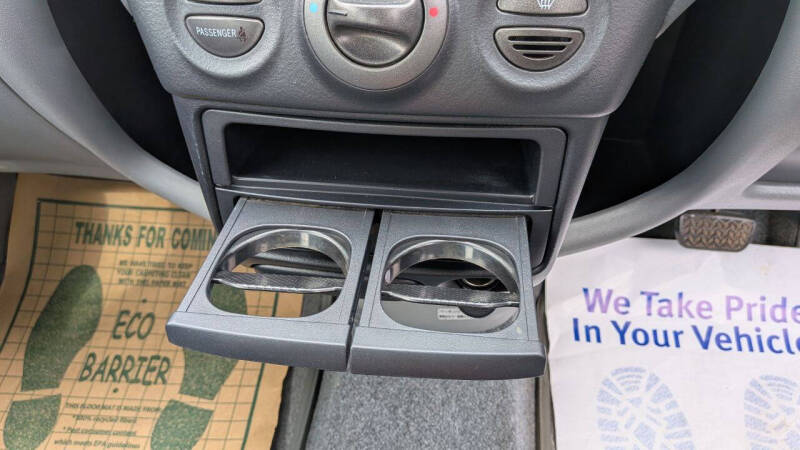 2000 Toyota Funcargo Yaris