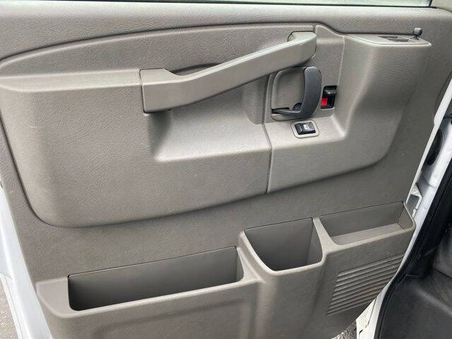 2024 GMC Savana 2500