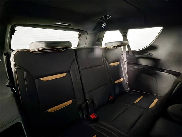 2023 GMC Yukon XL AT4