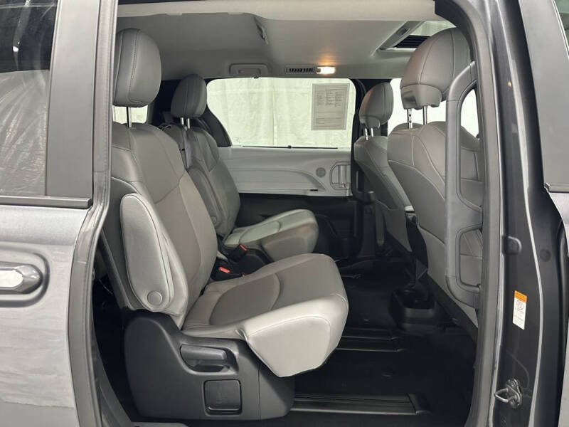 2025 Toyota Sienna