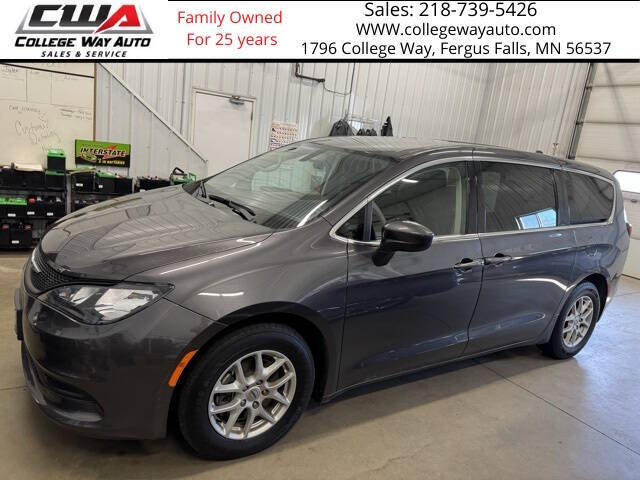 2021 Chrysler Voyager LX