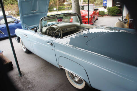 1957 Ford Thunderbird