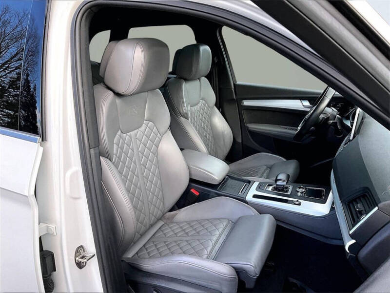 2019 Audi SQ5 3.0T quattro Premium Plus