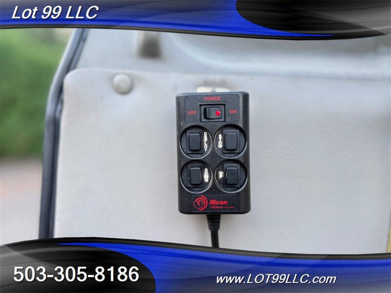 2000 Ford E-Series E-350 SD