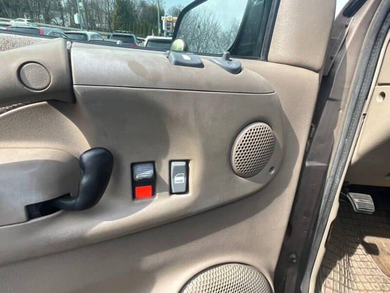 2003 GMC Safari