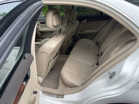 2010 Mercedes-Benz C-Class C 300 Luxury