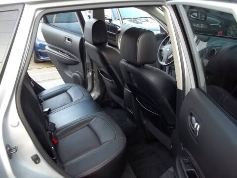 2013 Nissan Rogue SV w/SL Package