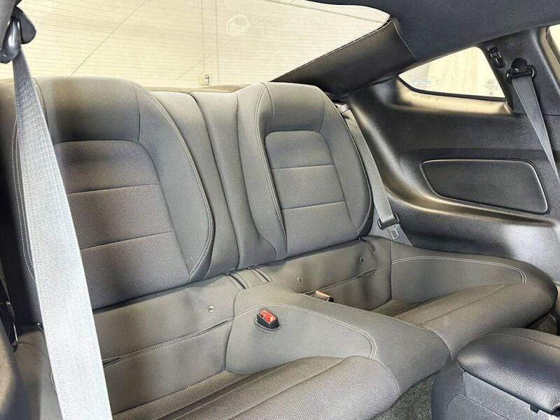 2016 Ford Mustang V6