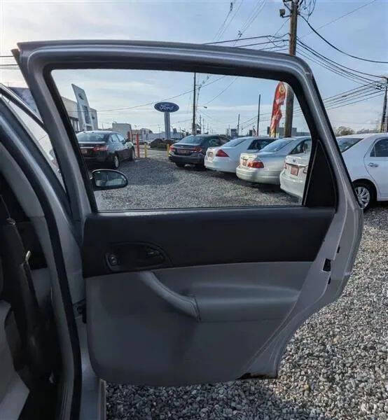 2007 Ford Focus ZX4 S