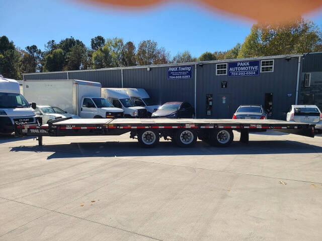 2023 TRAIL KING TKT50 LP EQUIPMENT TRAILER for sale at PAKK AUTOMOTIVE in Peachland, NC